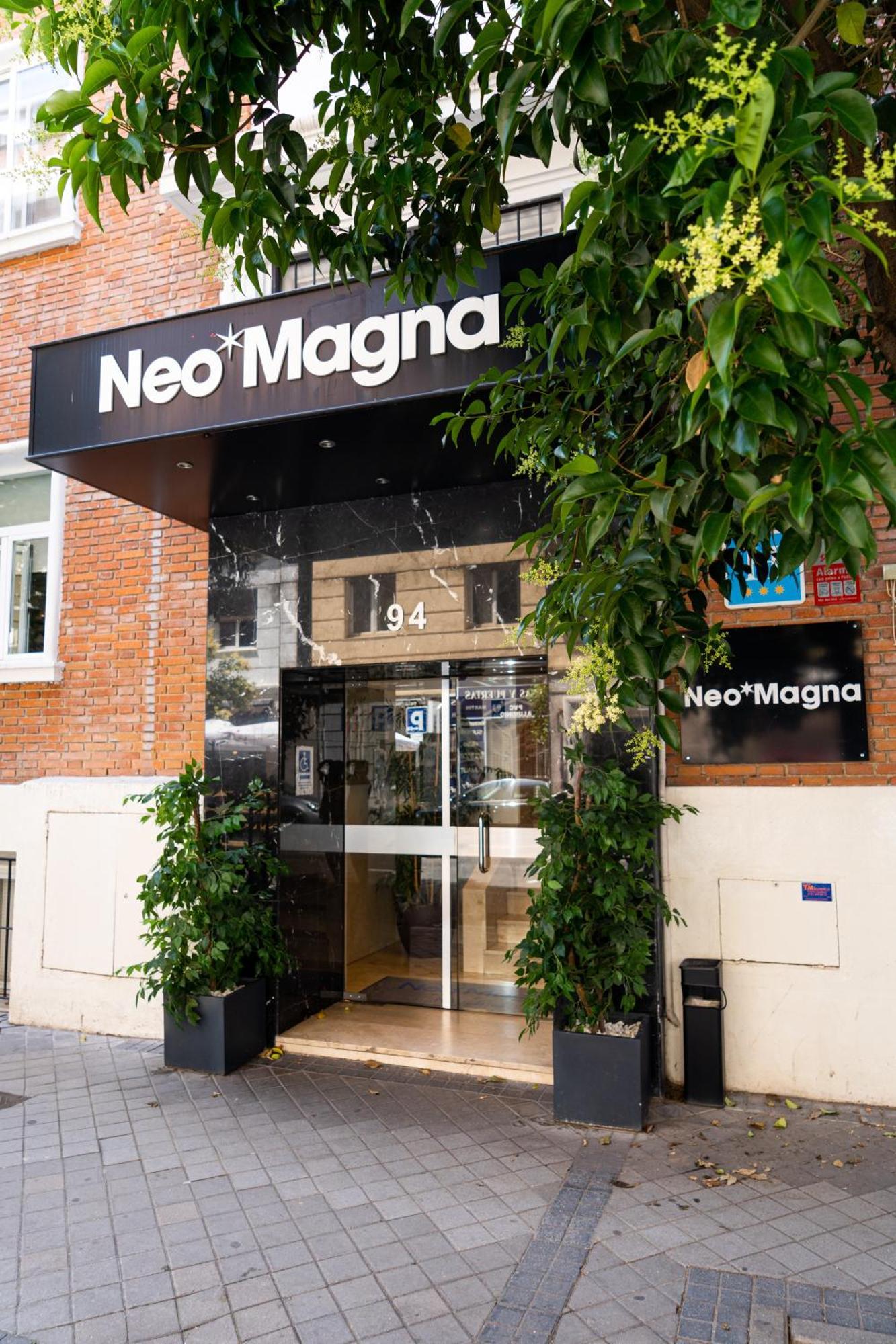 Neomagna Madrid Ξενοδοχείο Εξωτερικό φωτογραφία